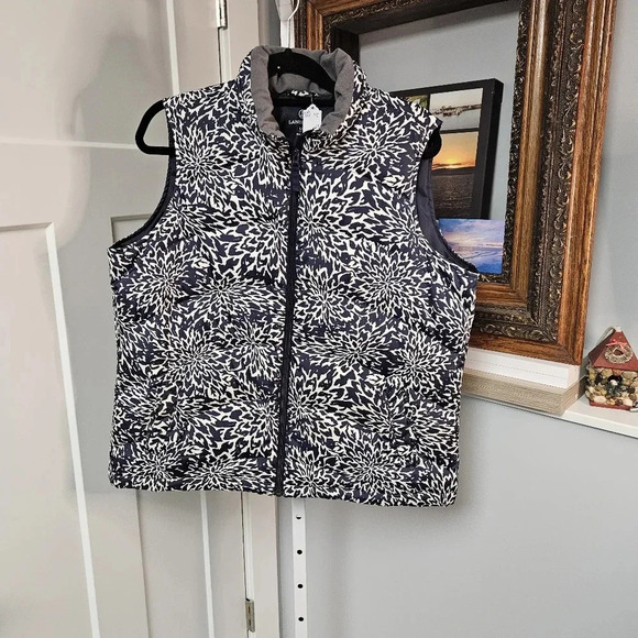 Lands End size 14/16 large vest - Picture 1 of 3